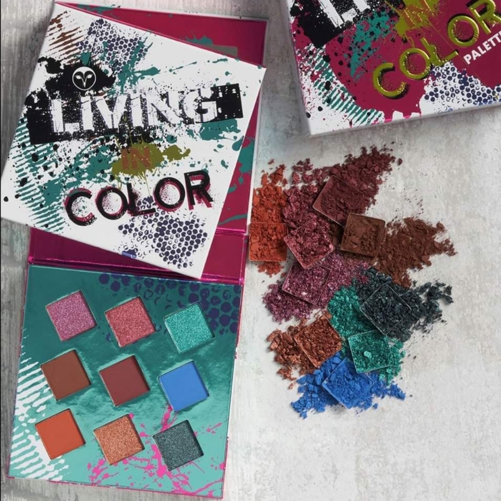 Hank & Henry Eye Shadow Palette, Living In Color
